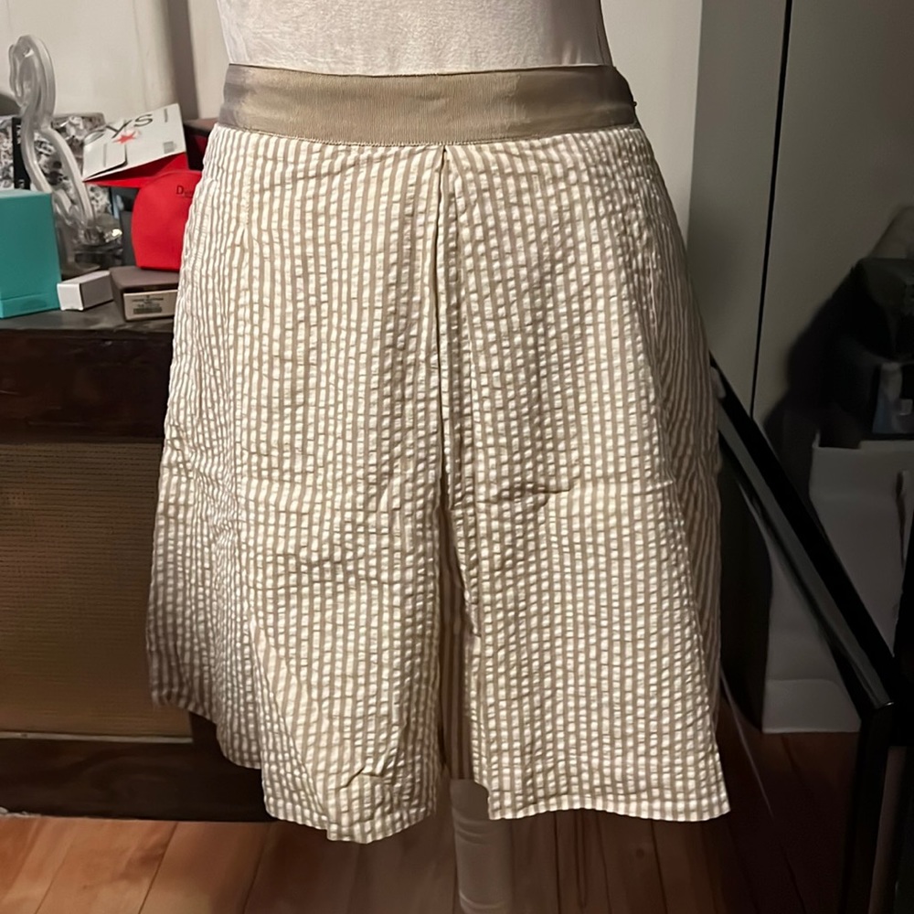 🆑FINAL PRICE‼️ Banana Republic tan and cream size 6 skirt with pockets